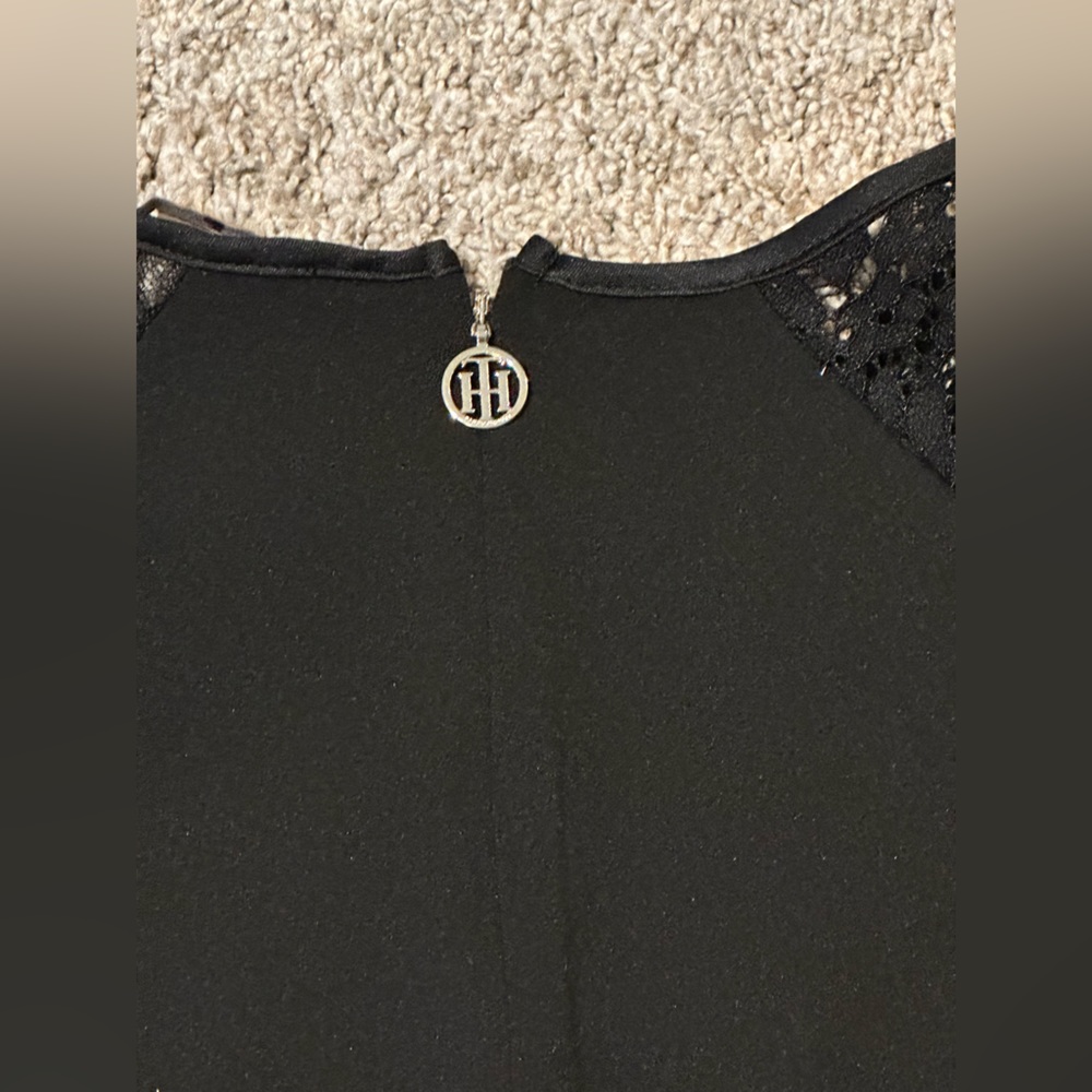 Tommy Hilfiger black dress with lace sleeves. Size 12 - Picture 4 of 4